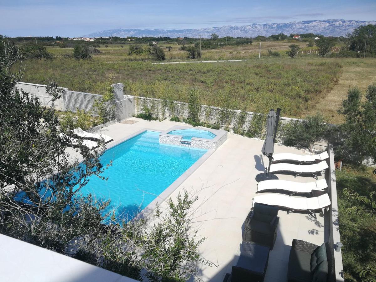 Villa Flora Maris Apartments Privlaka  Eksteriør bilde