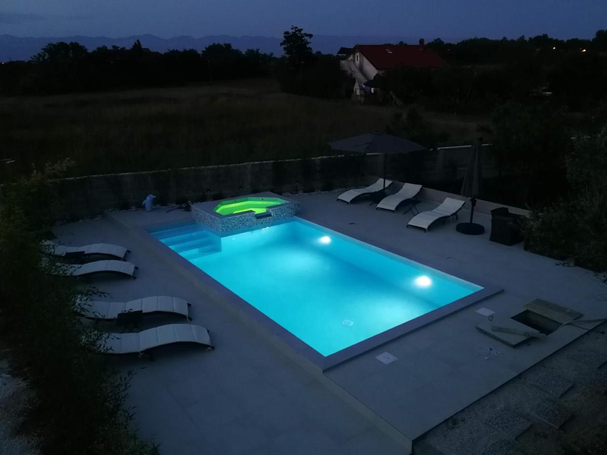 Villa Flora Maris Apartments Privlaka  Eksteriør bilde