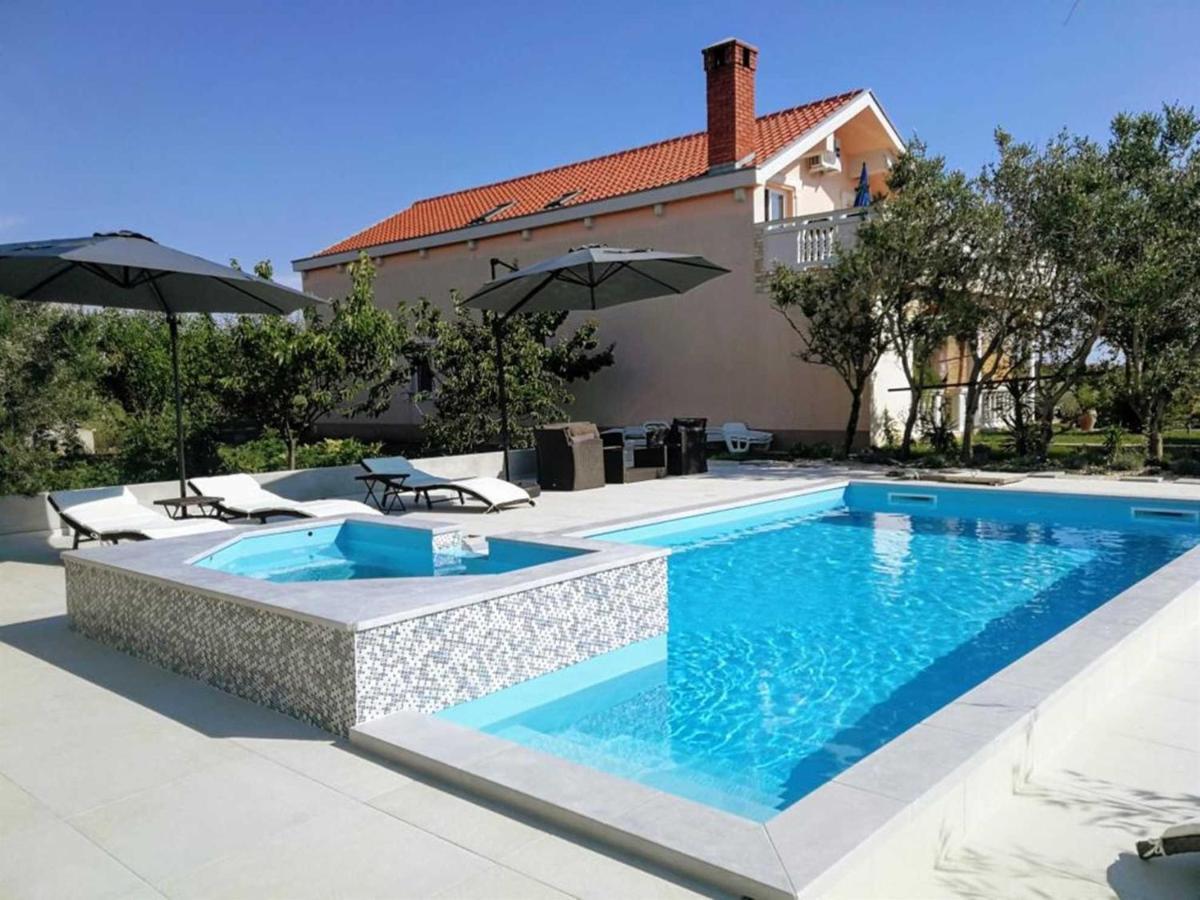 Villa Flora Maris Apartments Privlaka  Eksteriør bilde